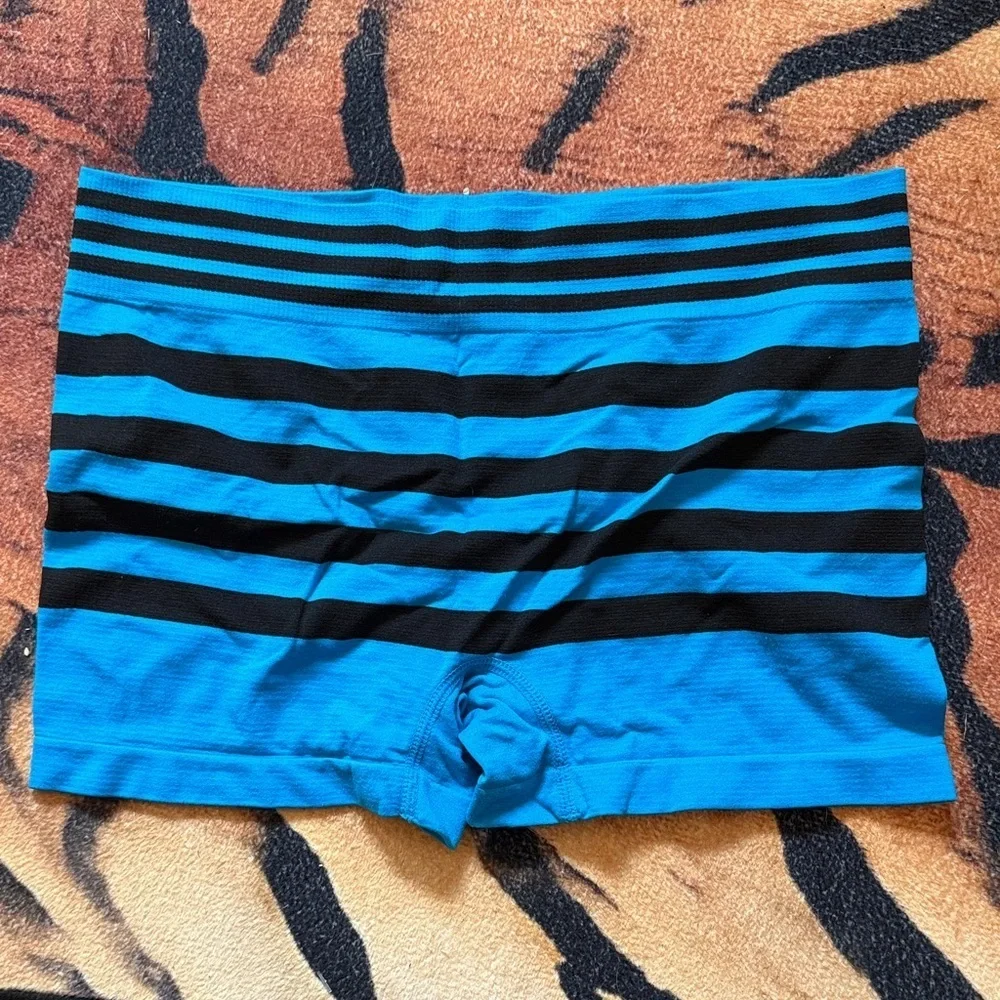 N/A comfortable stylish